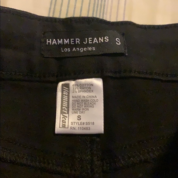 Black high waste shorts. Never worn. Only for pics - Picture 4 of 5